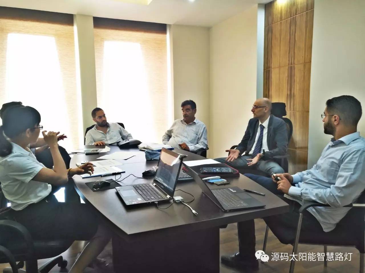 太陽能路燈，太陽能平板燈，光伏產業，綠色節能，太陽能路燈廠家