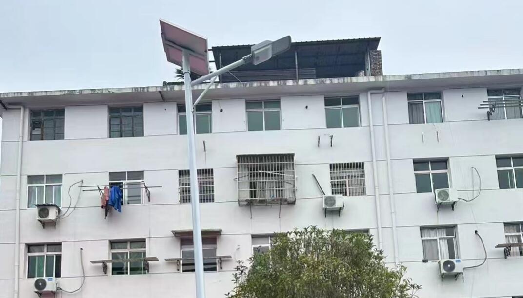 太陽(yáng)能LED路燈出現(xiàn)問(wèn)題的原因分析